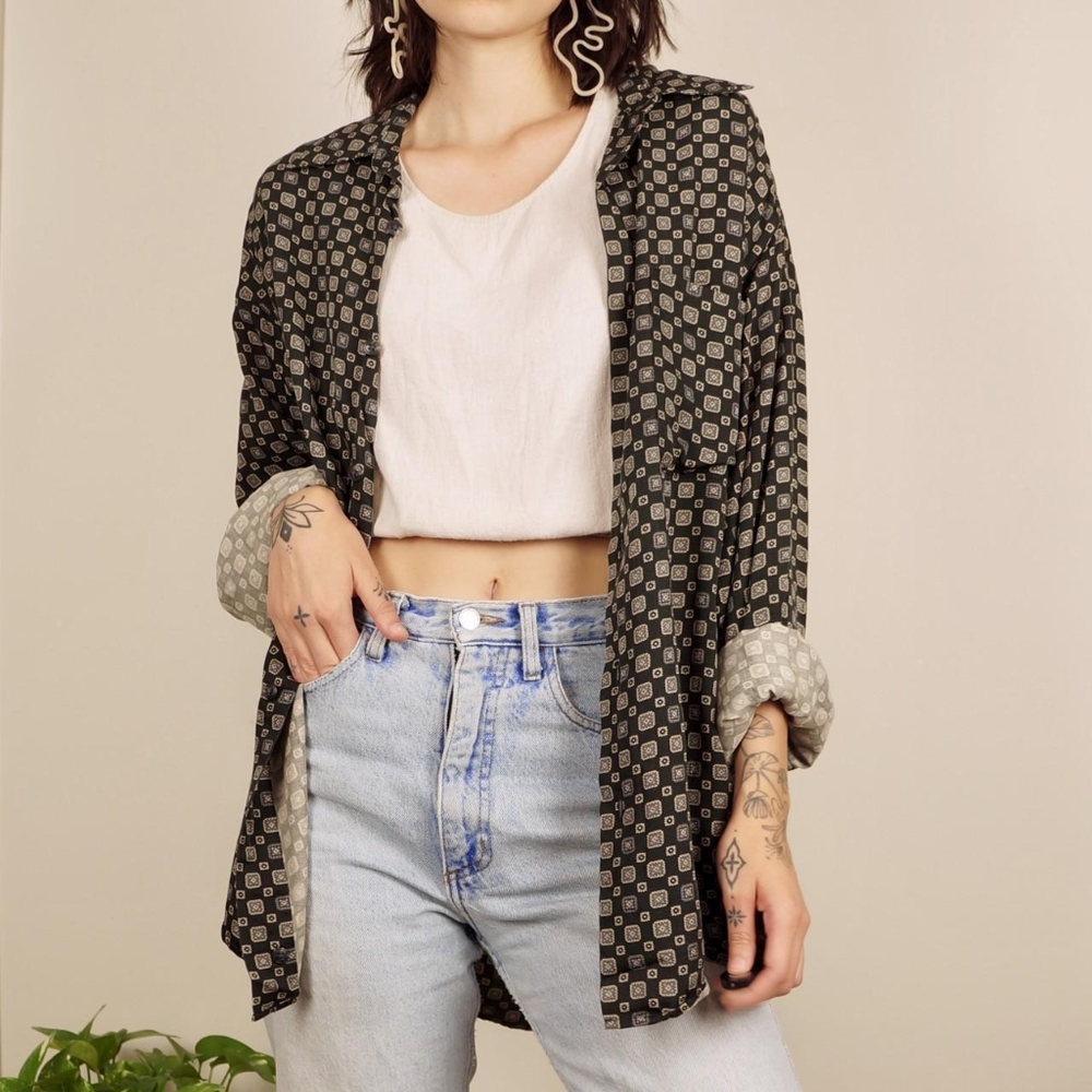 Vtg patterned button down shirt